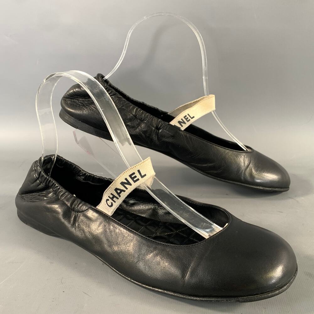CHANEL Size 9.5 Black Leather Ballet Flats